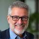 Ritratto di Andrea, 50 anni, sorridente